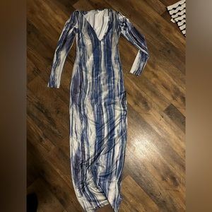 Never worn , really cute and fitted